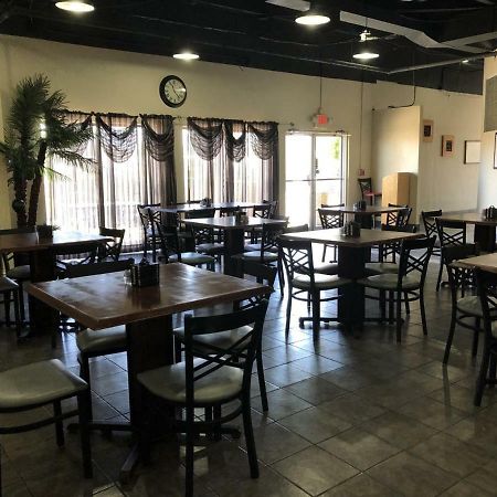Days Hotel By Wyndham Peoria Glendale Area Екстер'єр фото