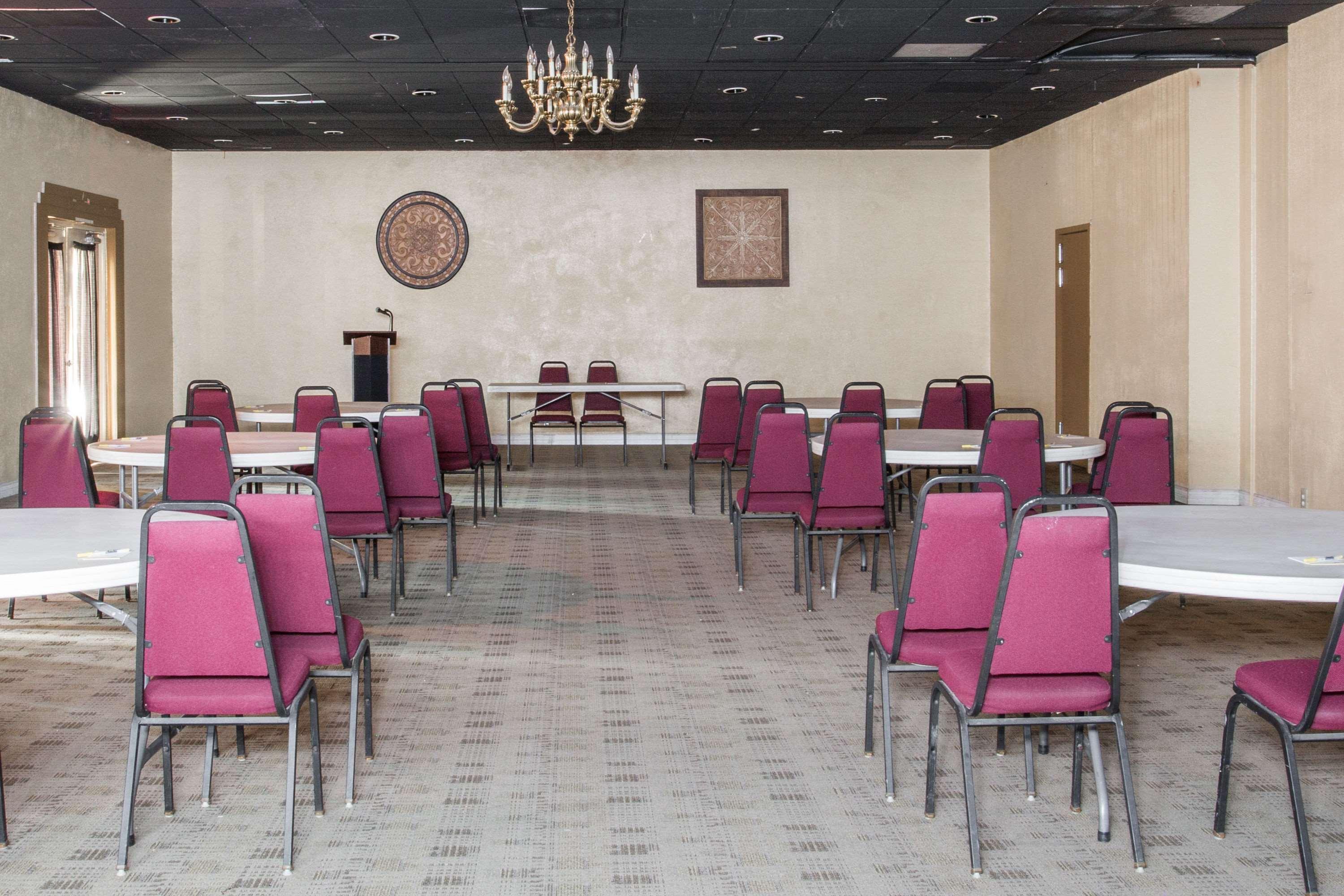 Days Hotel By Wyndham Peoria Glendale Area Екстер'єр фото