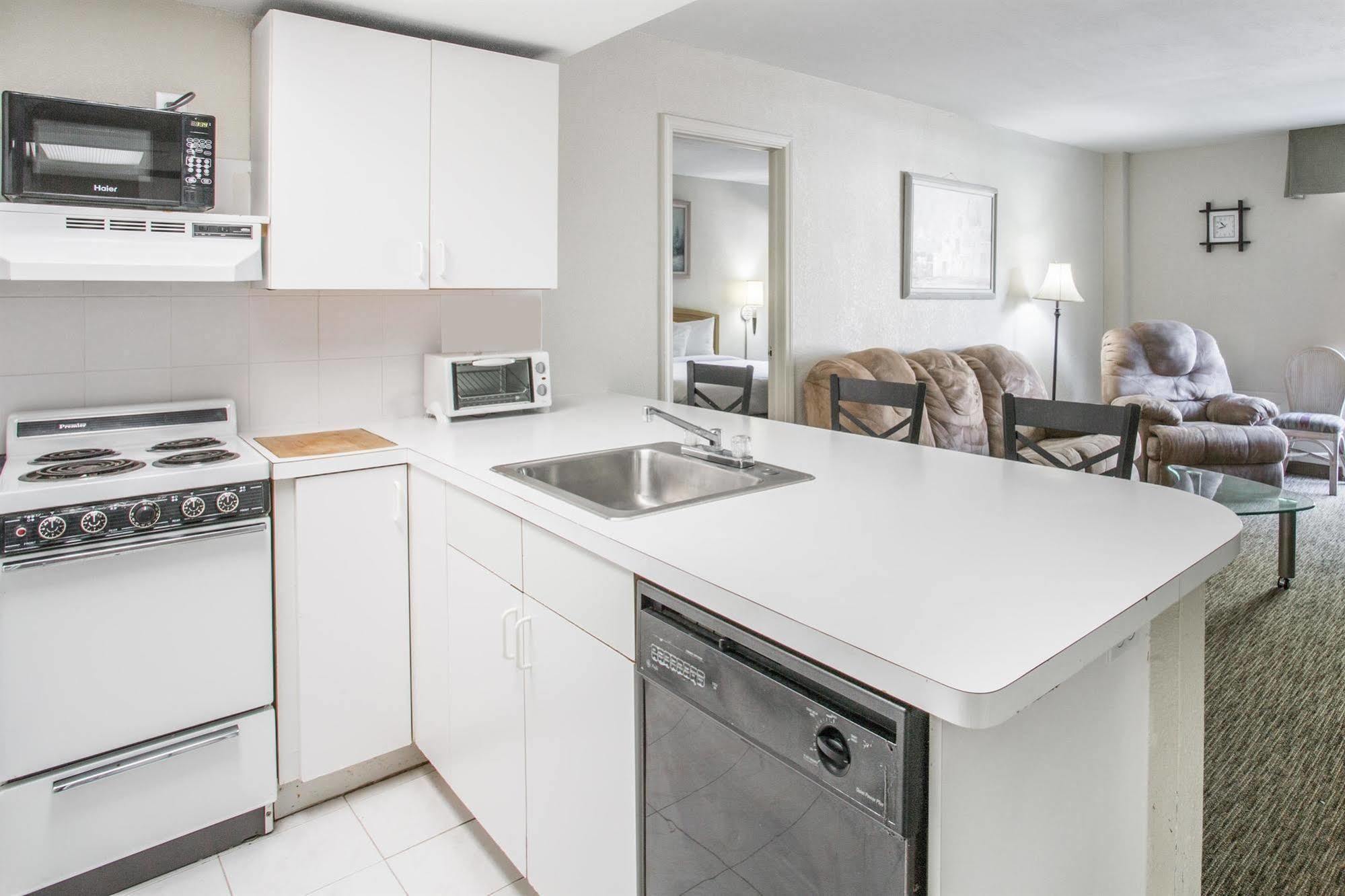 Days Hotel By Wyndham Peoria Glendale Area Екстер'єр фото